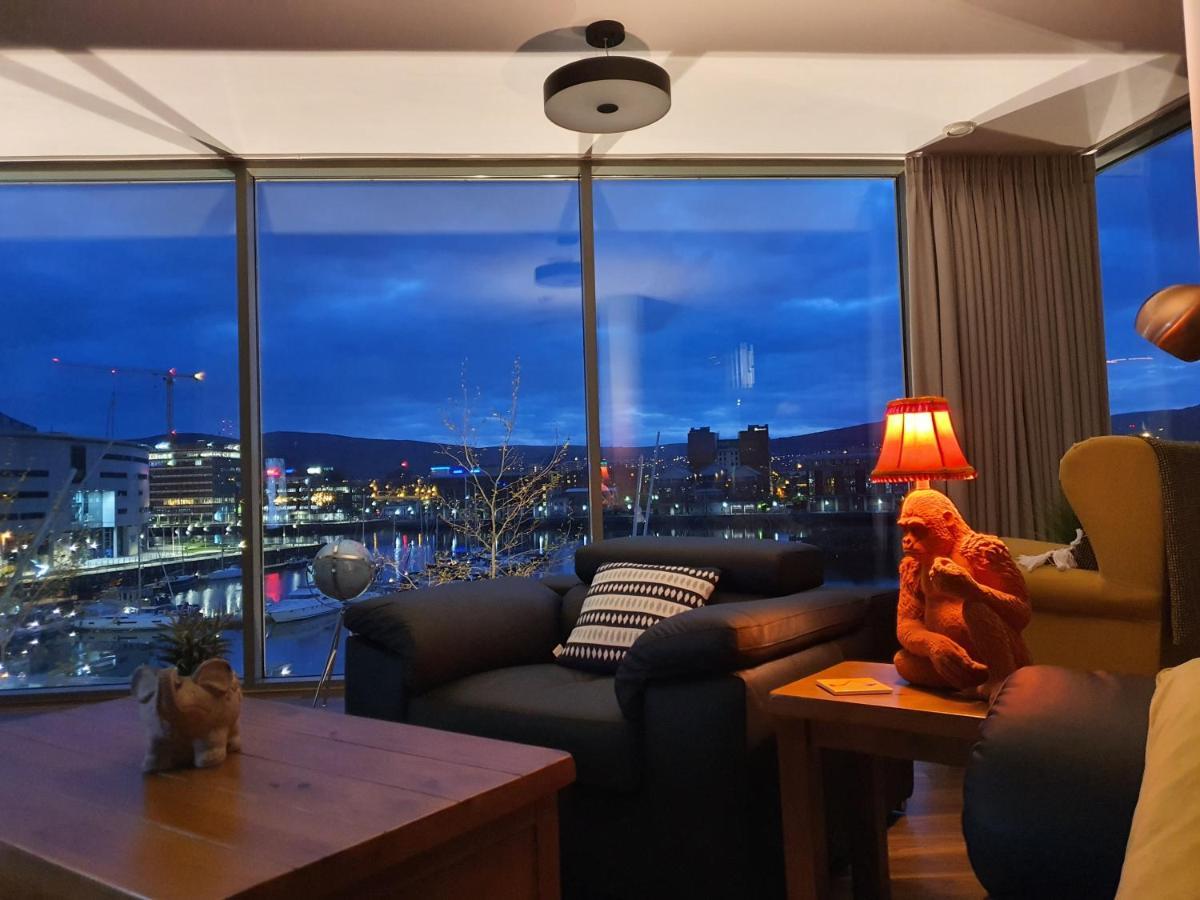 Luxury Apartment Marina Views At Titanic Quarter Belfast Esterno foto